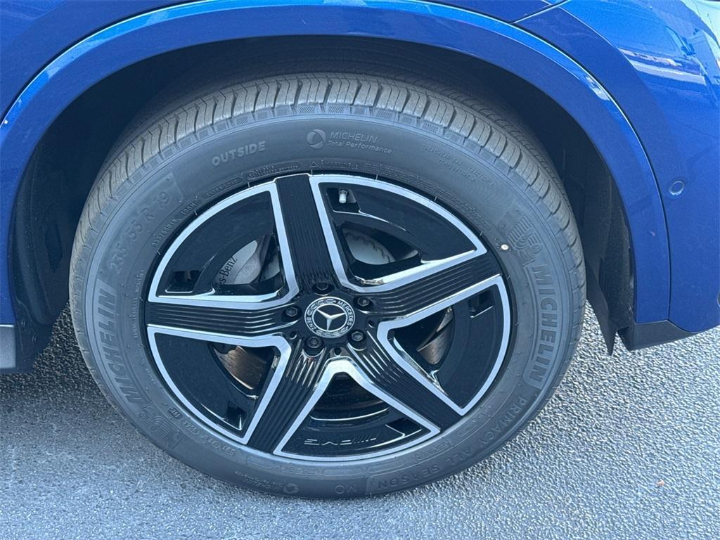 new 2026 Mercedes-Benz GLC 300 car, priced at $63,135