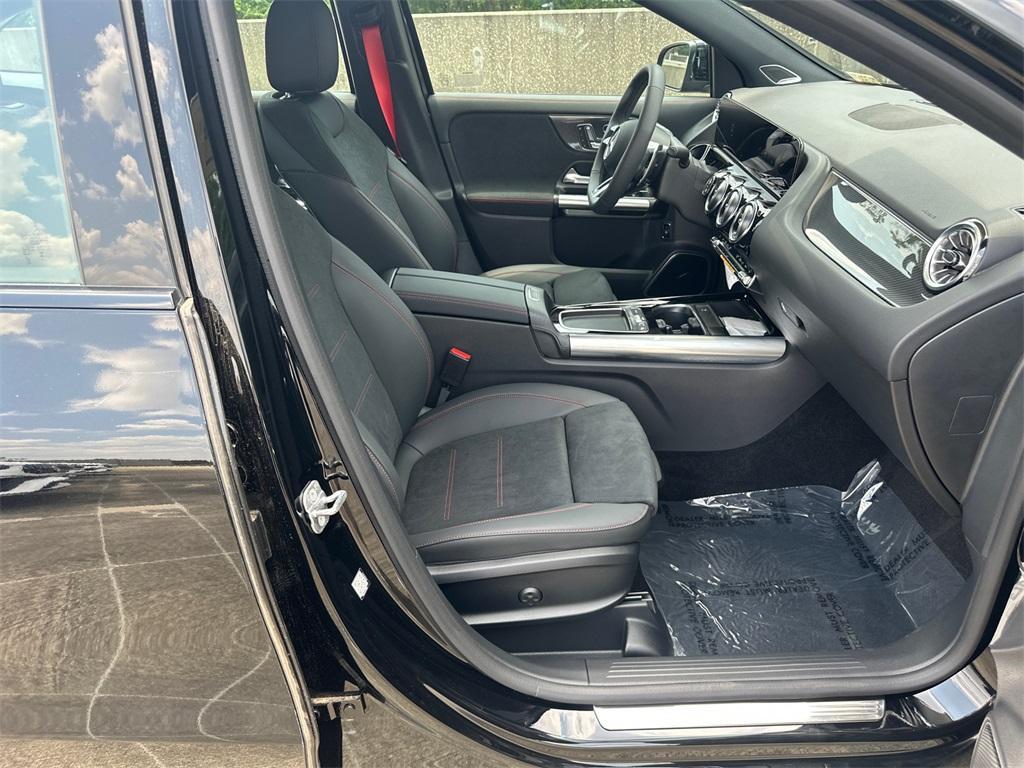 new 2025 Mercedes-Benz AMG GLA 35 car, priced at $63,935