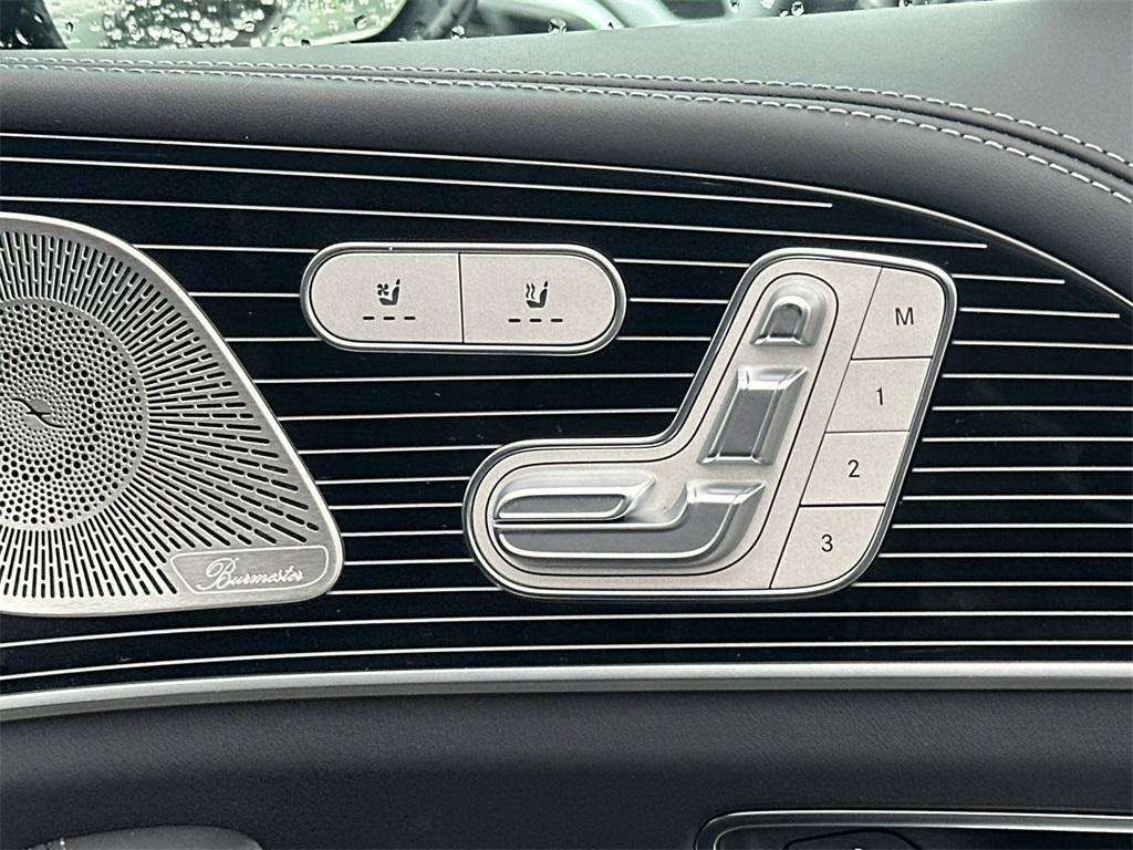 new 2025 Mercedes-Benz AMG GLE 63 car, priced at $140,260