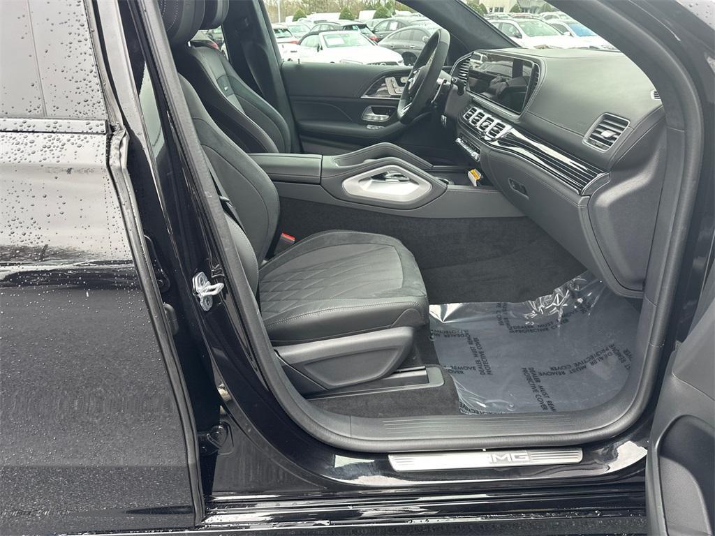 new 2025 Mercedes-Benz AMG GLE 63 car, priced at $140,260