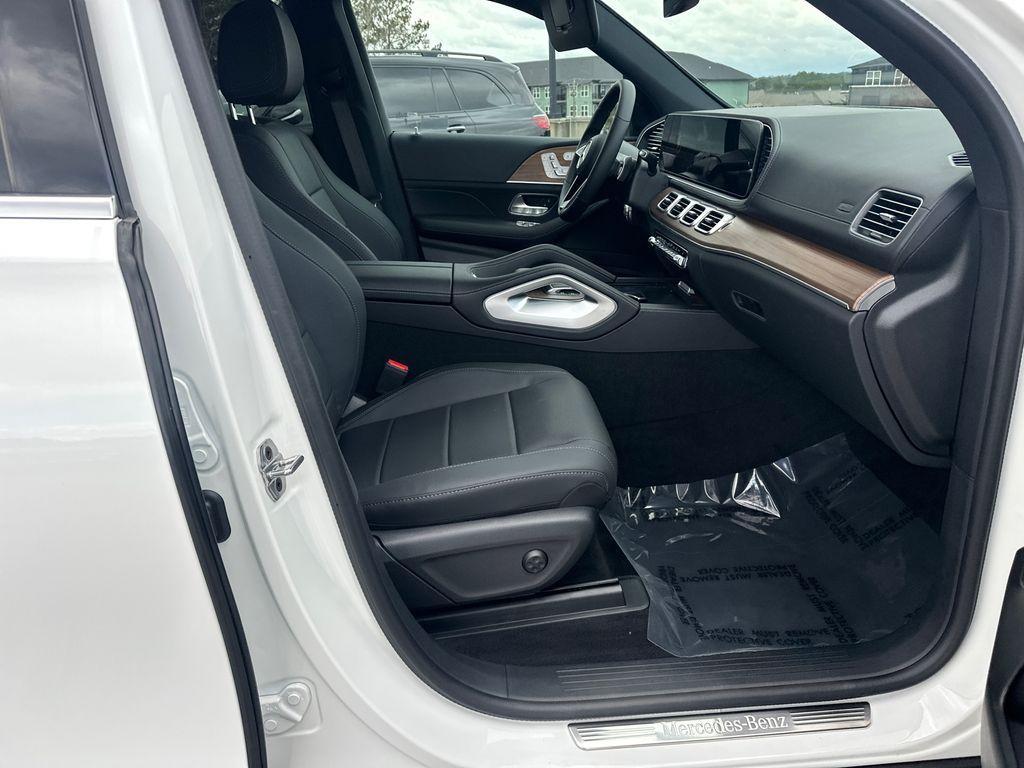 new 2026 Mercedes-Benz GLE 350 car, priced at $72,500