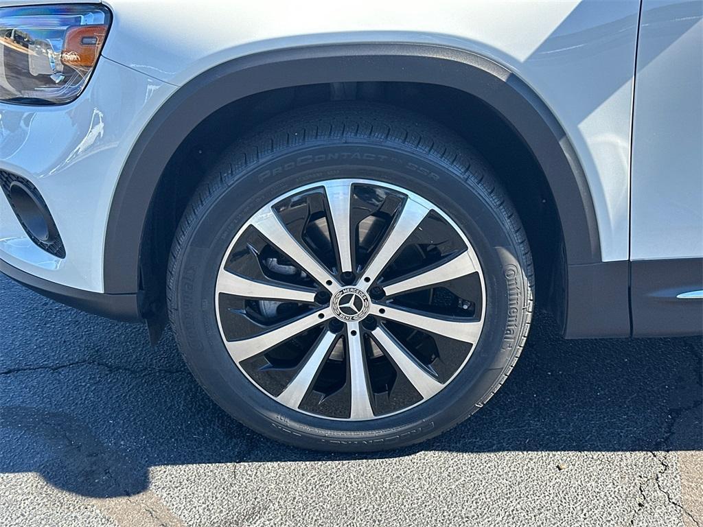 used 2022 Mercedes-Benz GLB 250 car, priced at $29,989