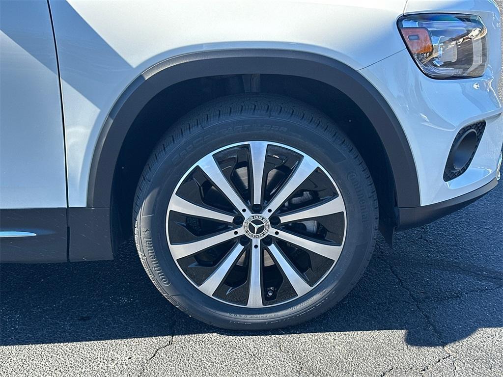 used 2022 Mercedes-Benz GLB 250 car, priced at $29,989