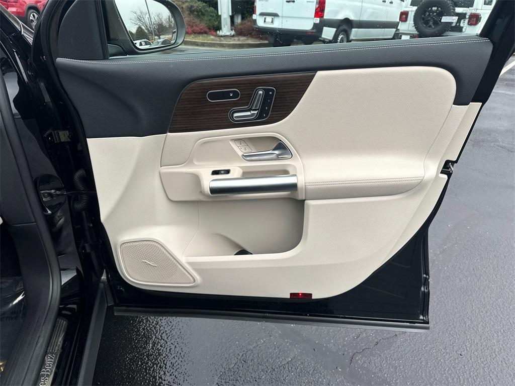 used 2026 Mercedes-Benz GLA 250 car, priced at $43,895