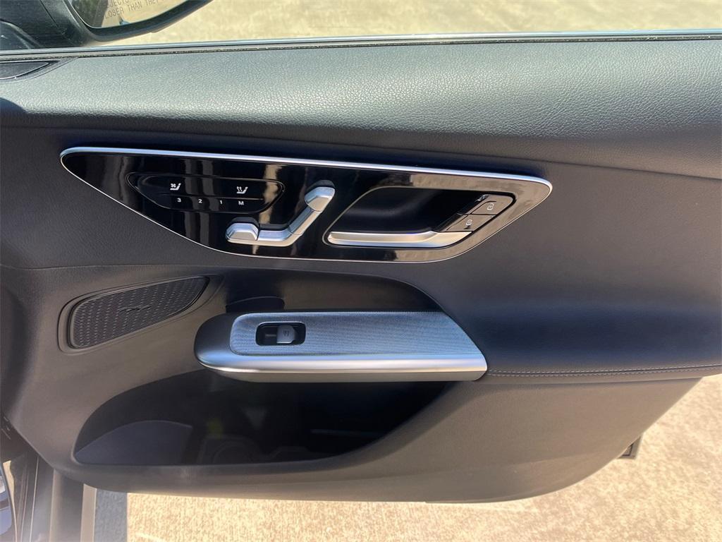 new 2025 Mercedes-Benz GLC 300 car, priced at $52,385