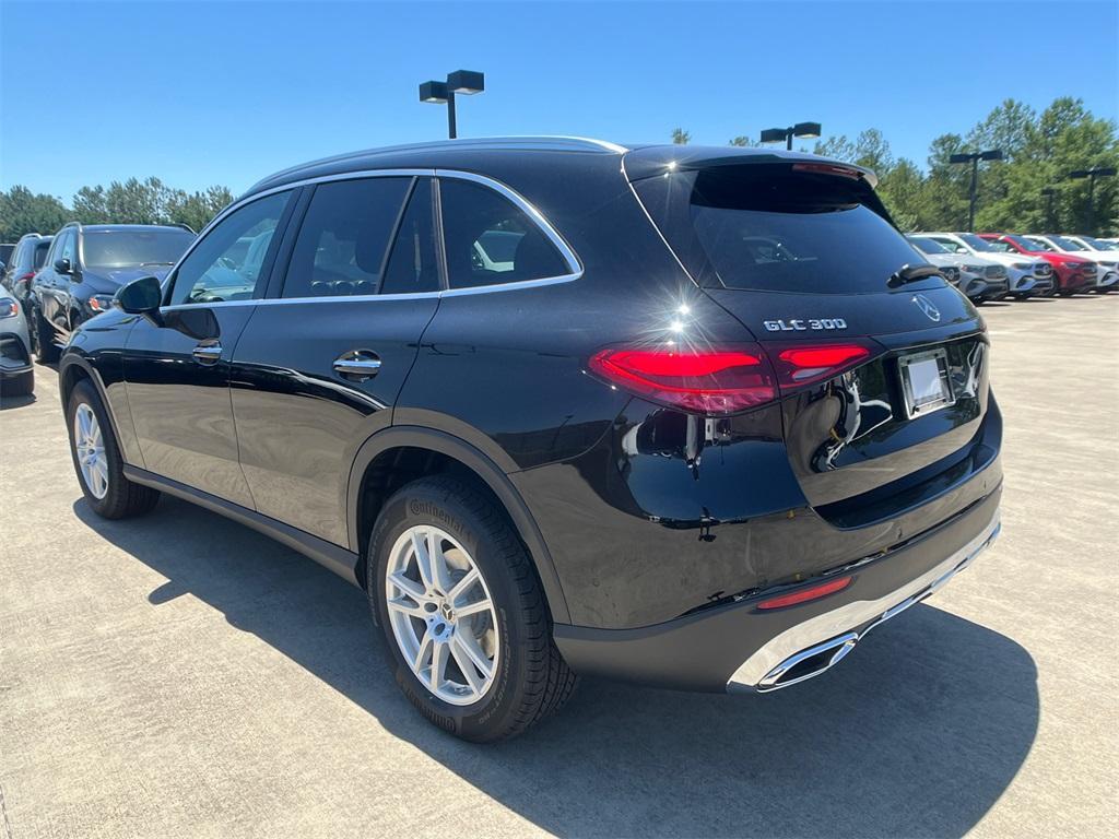 new 2025 Mercedes-Benz GLC 300 car, priced at $52,385