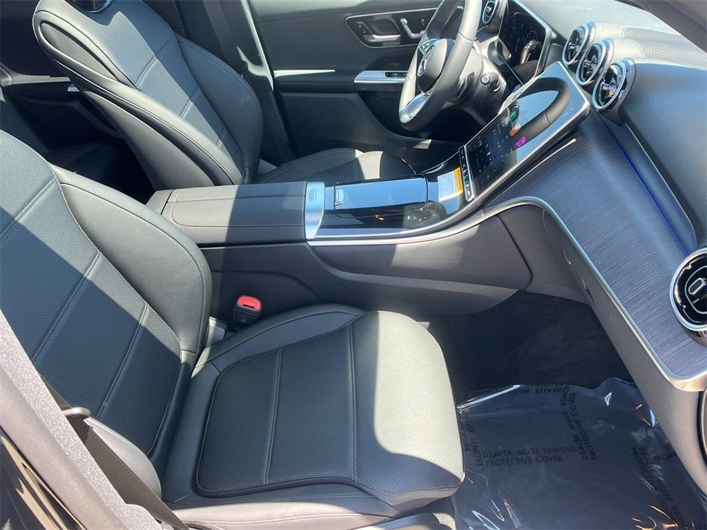 new 2025 Mercedes-Benz GLC 300 car, priced at $52,385