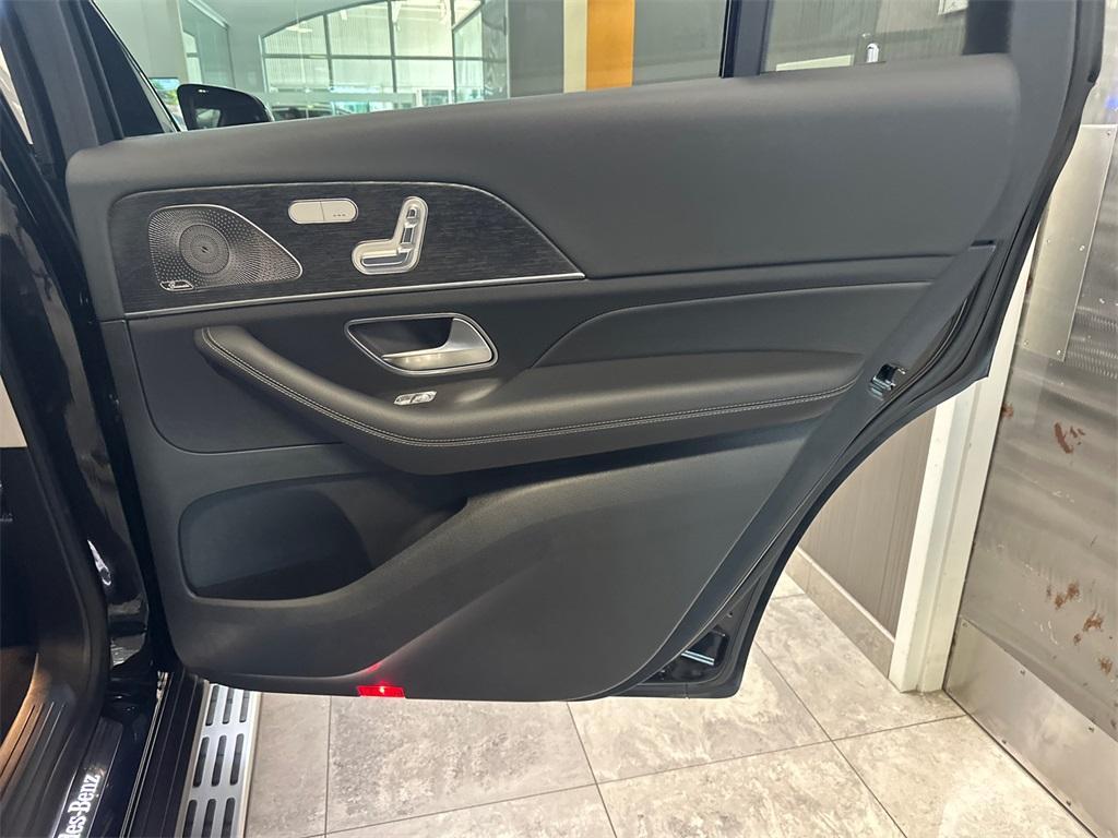 new 2026 Mercedes-Benz GLS 450 car, priced at $103,065