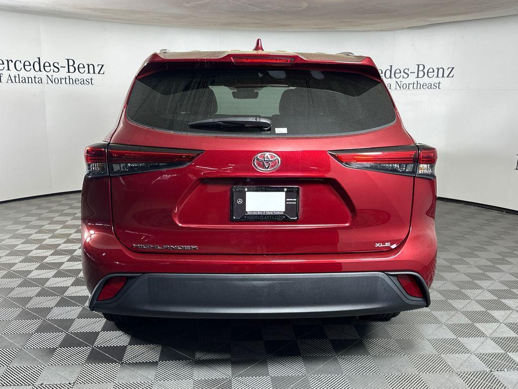 used 2022 Toyota Highlander car, priced at $34,085