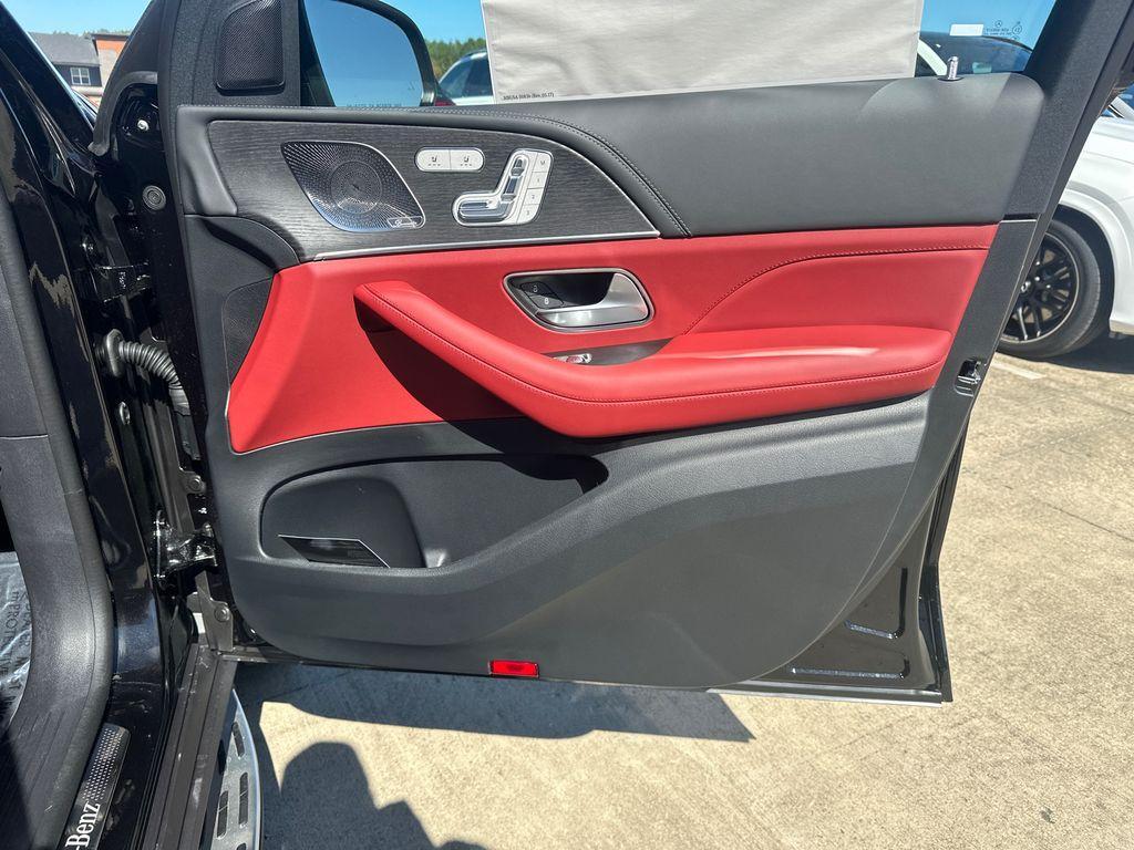 new 2026 Mercedes-Benz GLS 580 car, priced at $139,150