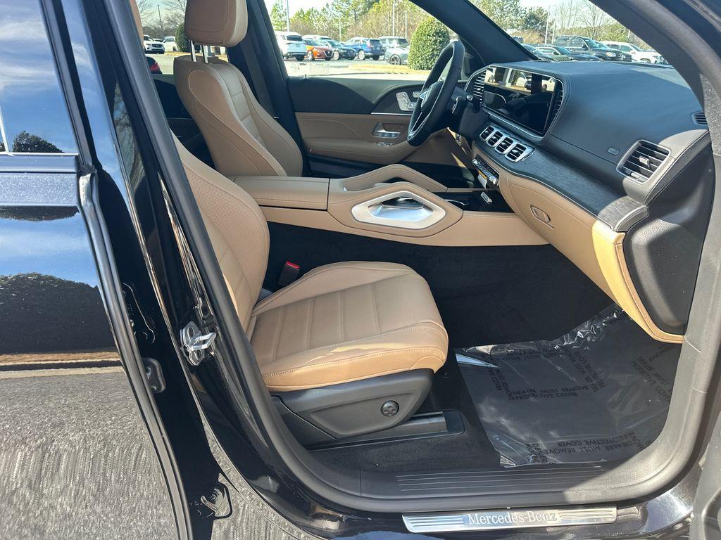 new 2026 Mercedes-Benz GLE 450 car, priced at $85,170