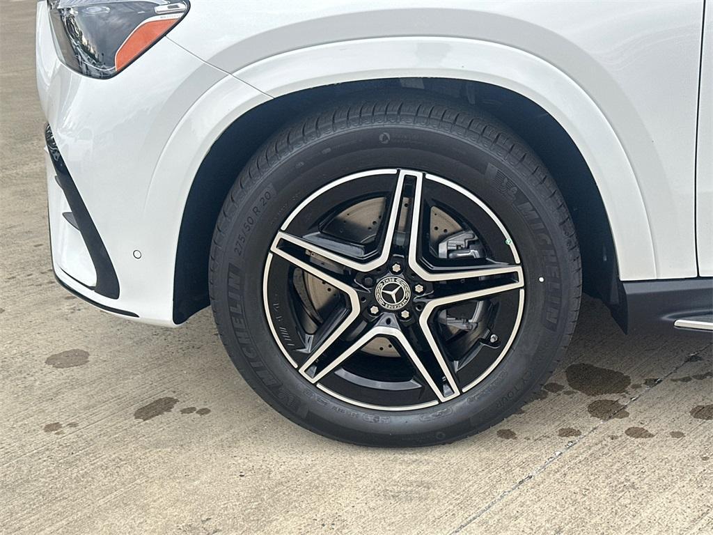 new 2026 Mercedes-Benz GLE 450 car, priced at $85,670