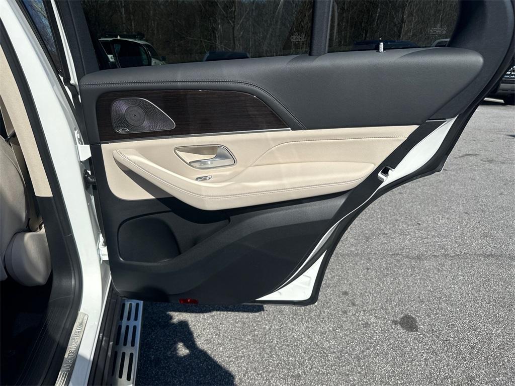 new 2026 Mercedes-Benz GLE 450 car, priced at $83,840