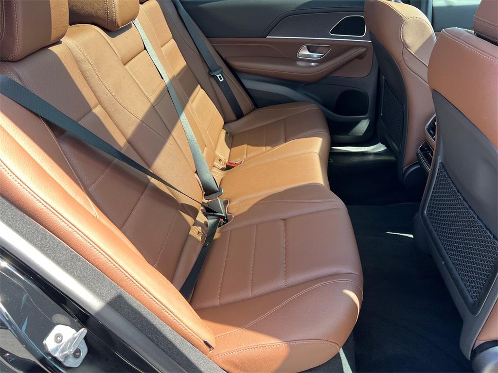 new 2026 Mercedes-Benz GLE 450 car, priced at $80,610