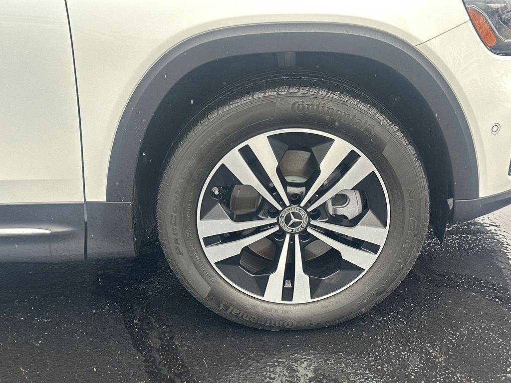 used 2025 Mercedes-Benz GLB 250 car, priced at $37,437