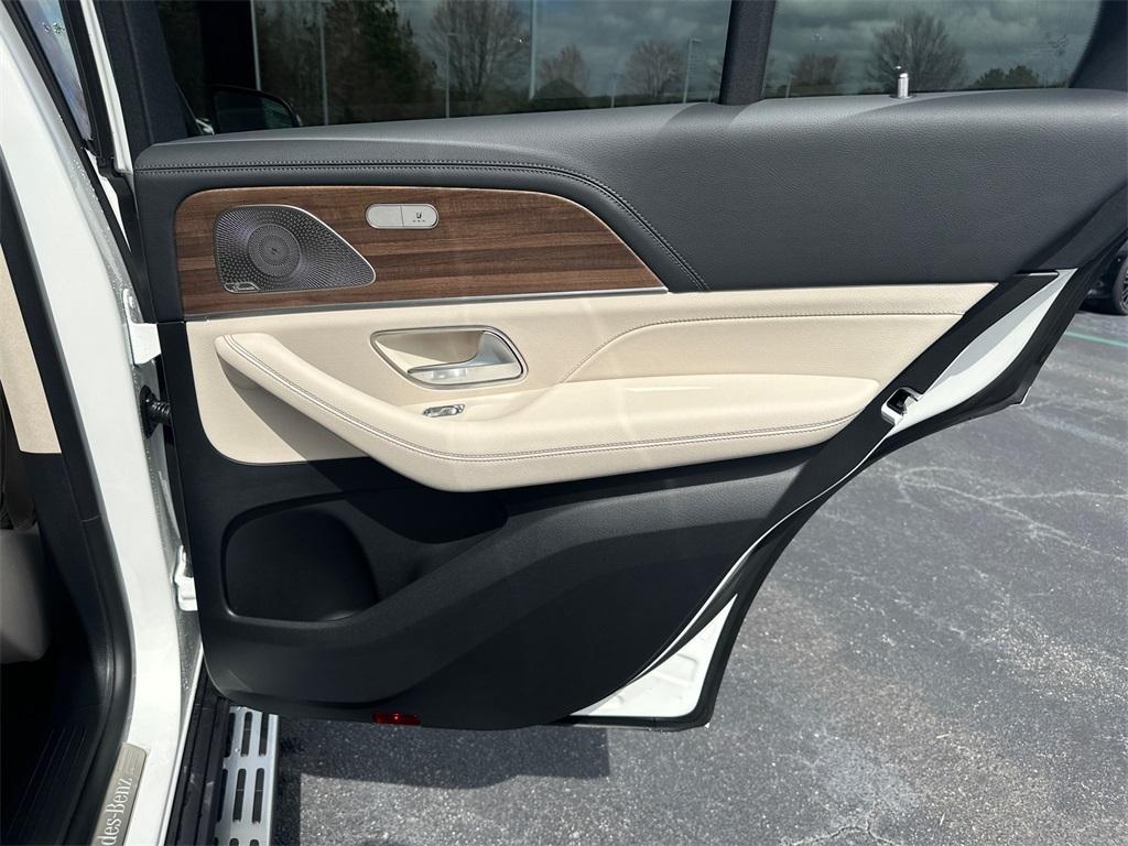 new 2026 Mercedes-Benz GLE 450 car, priced at $84,600