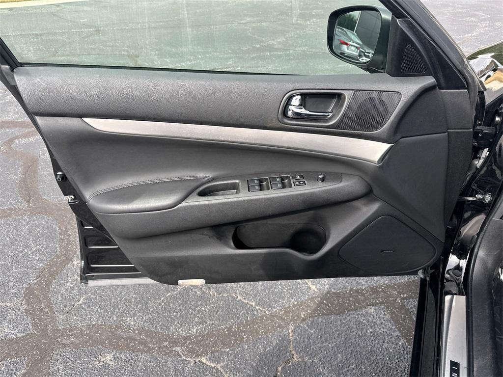 used 2015 INFINITI Q40 car, priced at $11,994