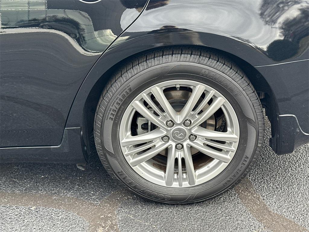 used 2015 INFINITI Q40 car, priced at $11,994