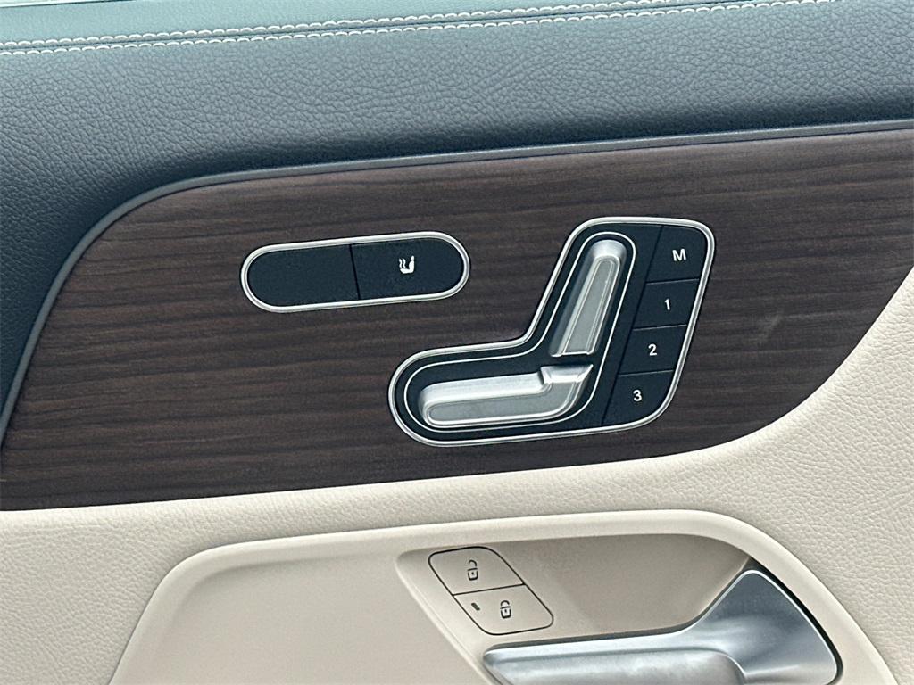 used 2026 Mercedes-Benz GLA 250 car, priced at $43,912