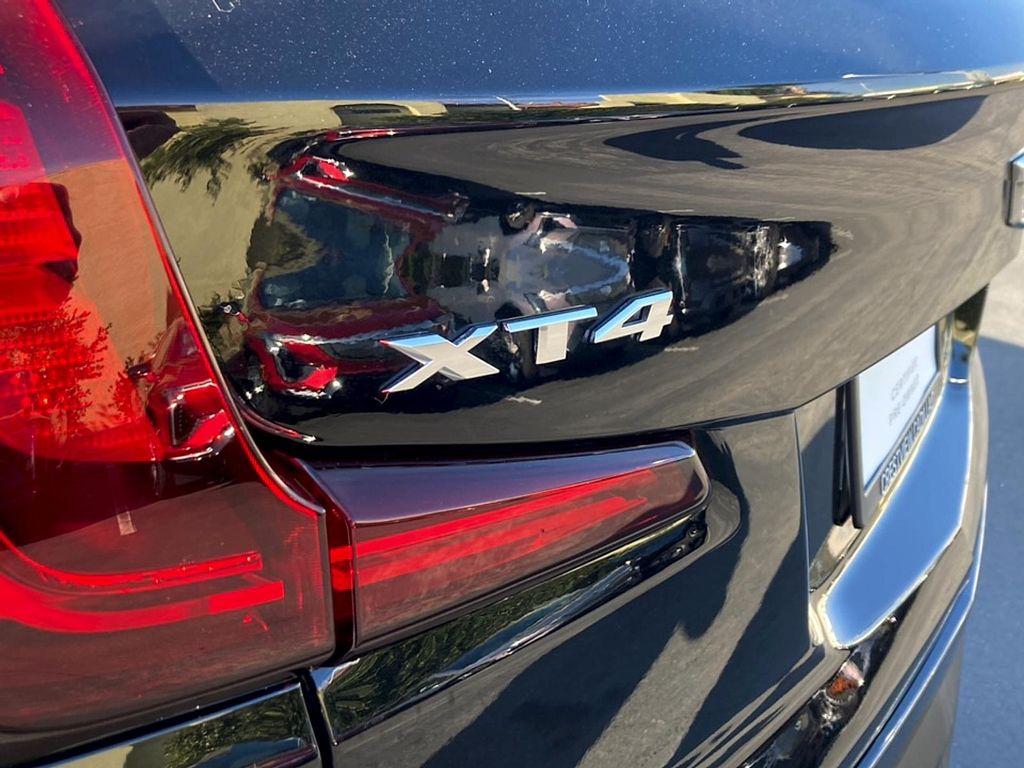 used 2022 Cadillac XT4 car, priced at $25,984