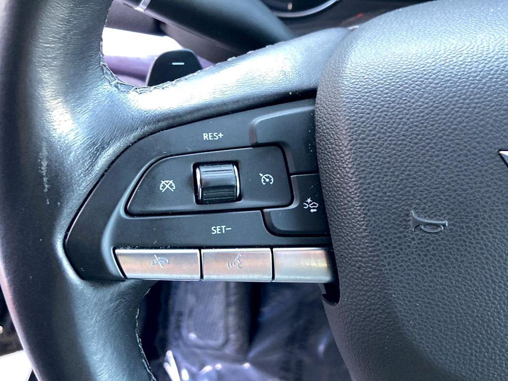 used 2022 Cadillac XT4 car, priced at $25,984