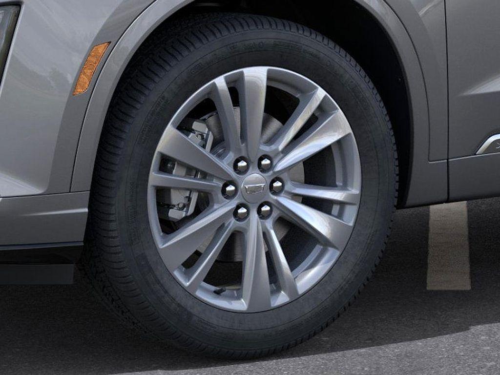 used 2025 Cadillac XT6 car, priced at $56,890