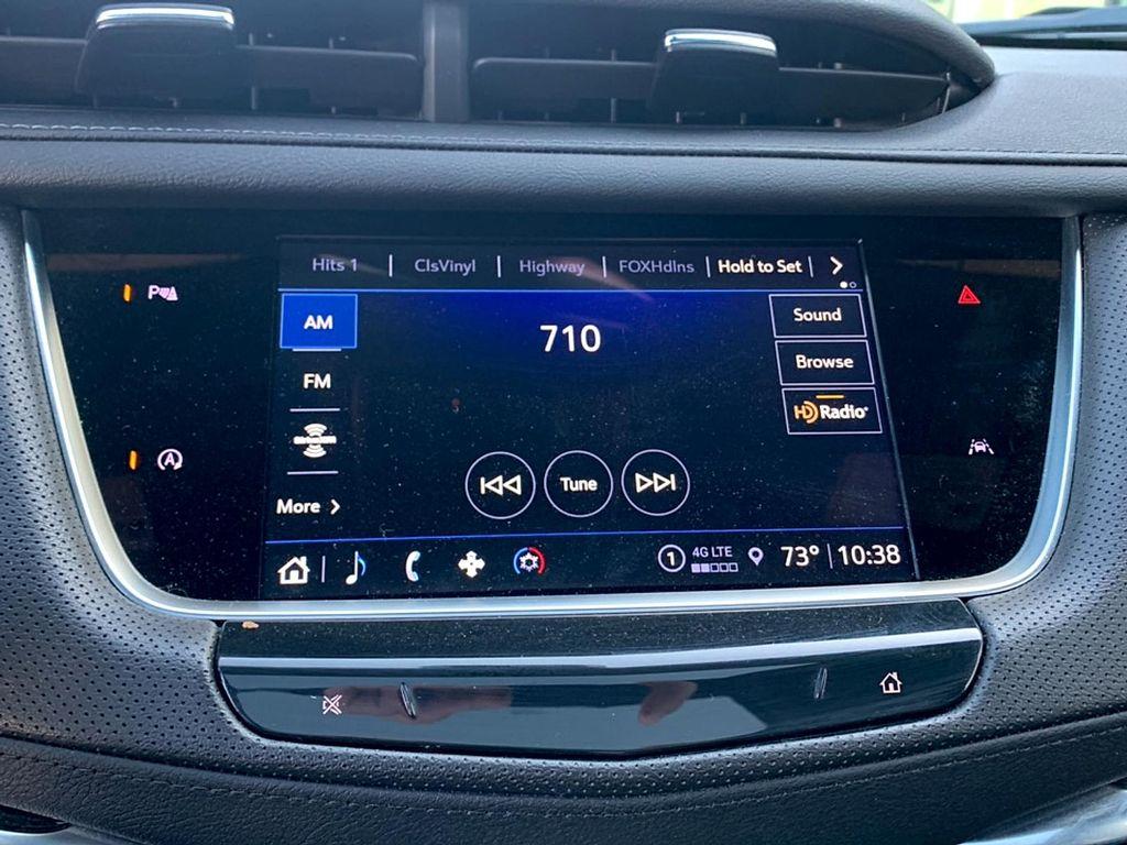 Crystal White Tricoat 2024 Cadillac XT6 Luxury FWD