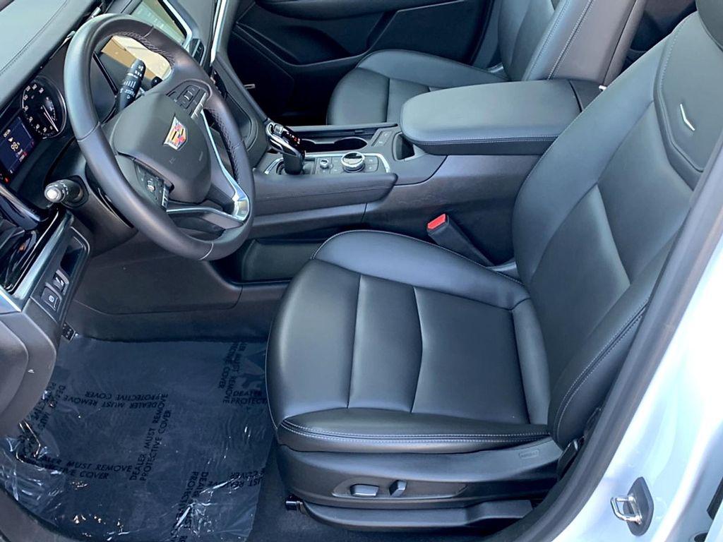 used 2024 Cadillac XT6 car, priced at $37,973