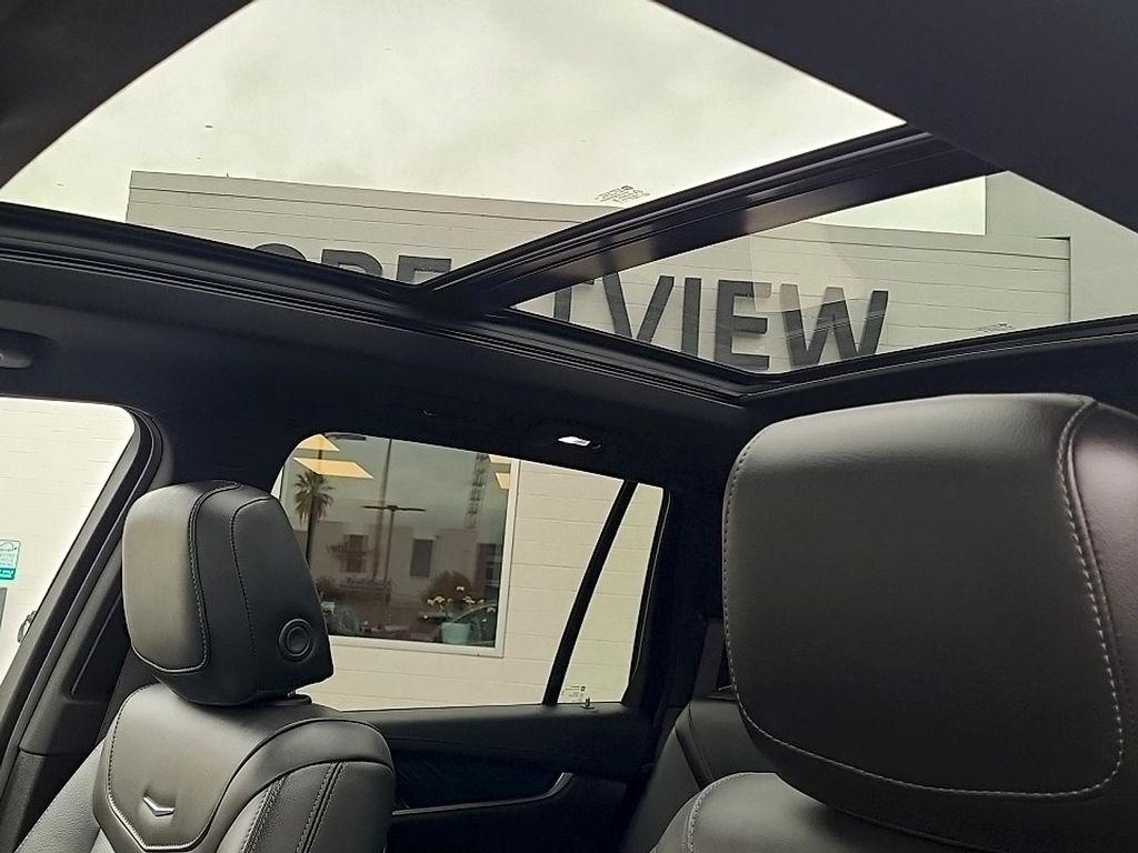 used 2024 Cadillac XT6 car, priced at $39,413