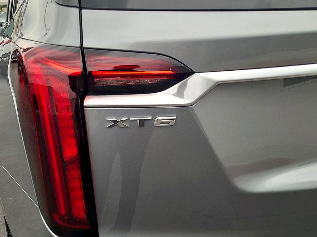 used 2024 Cadillac XT6 car, priced at $39,413