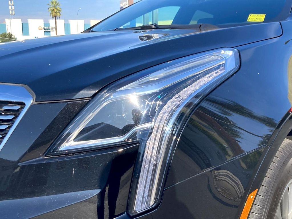 used 2022 Cadillac XT5 car, priced at $29,906
