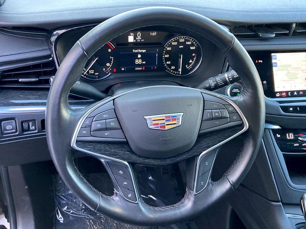 used 2022 Cadillac XT5 car, priced at $29,906