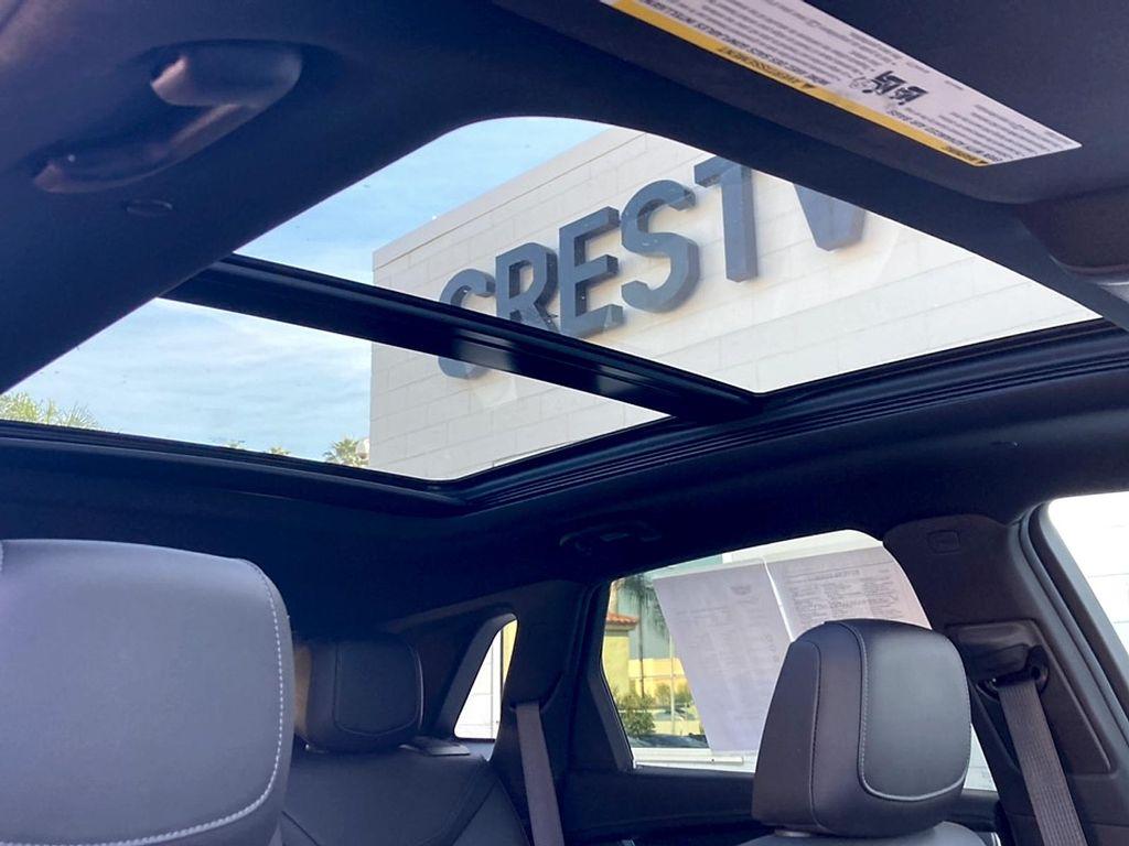 used 2022 Cadillac XT5 car, priced at $29,906