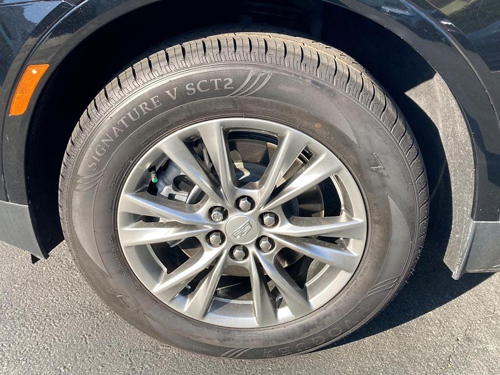 used 2022 Cadillac XT5 car, priced at $29,906