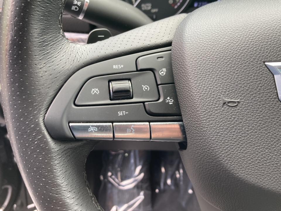 used 2023 Cadillac XT4 car, priced at $31,999