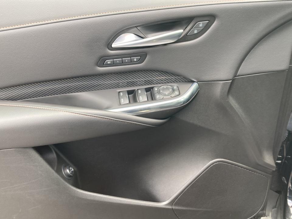 used 2023 Cadillac XT4 car, priced at $31,999