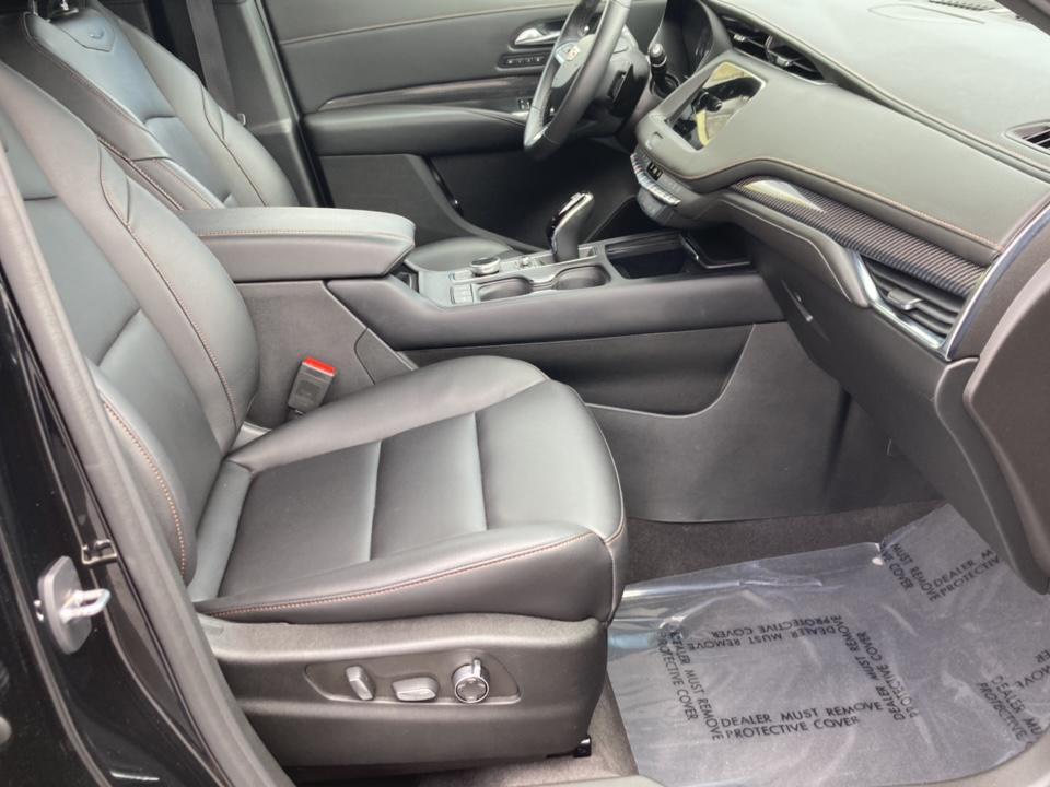 used 2023 Cadillac XT4 car, priced at $31,999