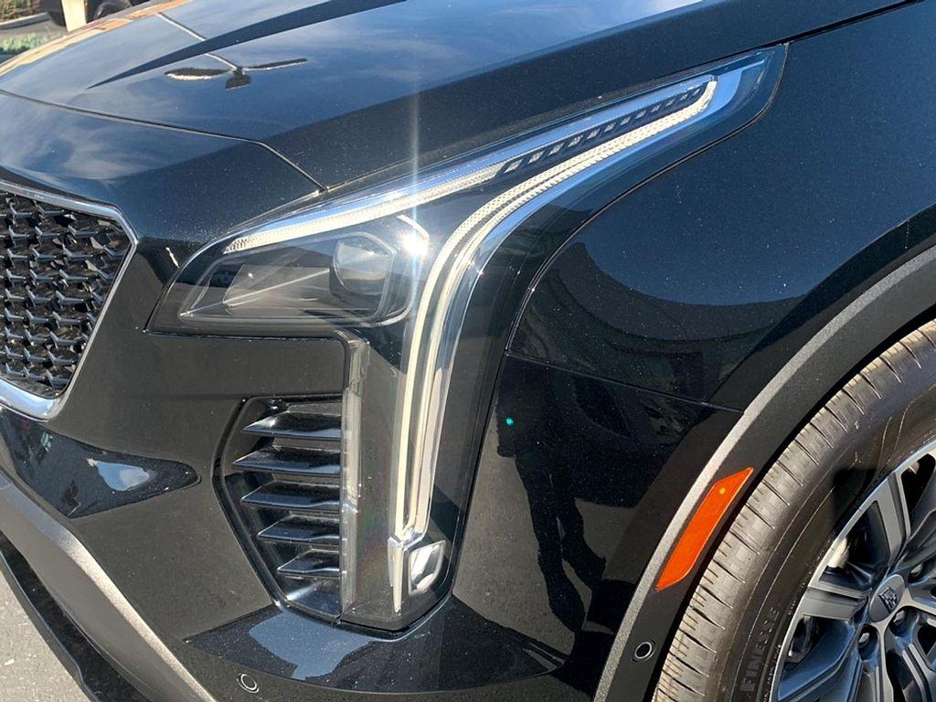 used 2022 Cadillac XT4 car, priced at $27,491