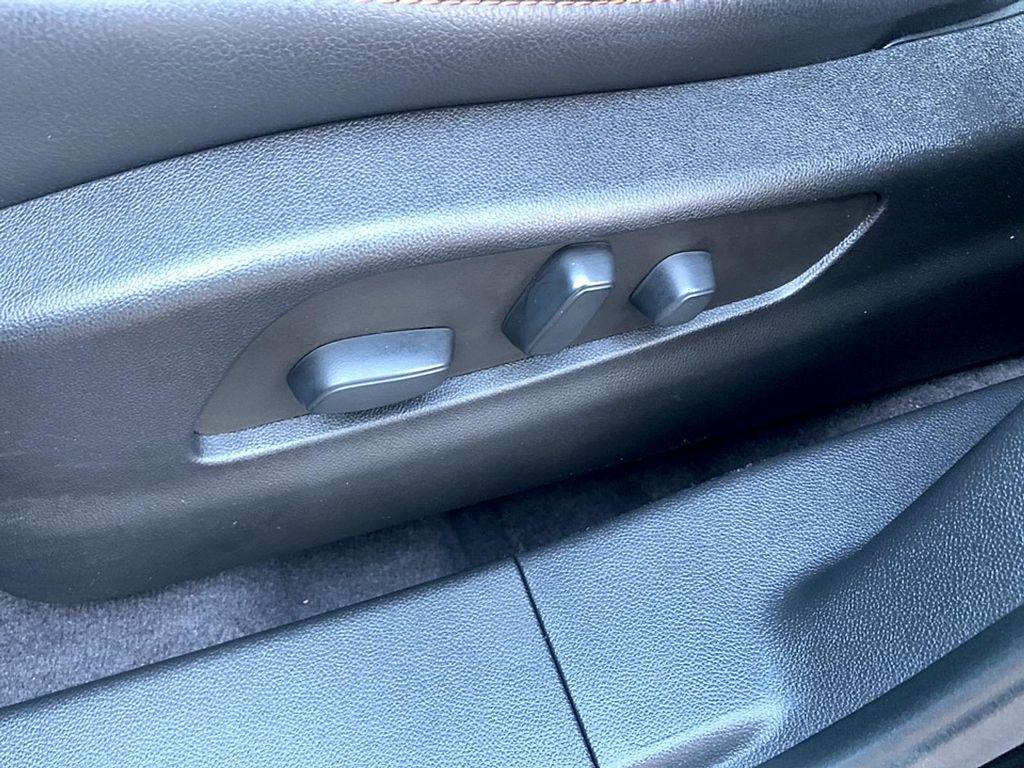 used 2022 Cadillac XT4 car, priced at $27,491