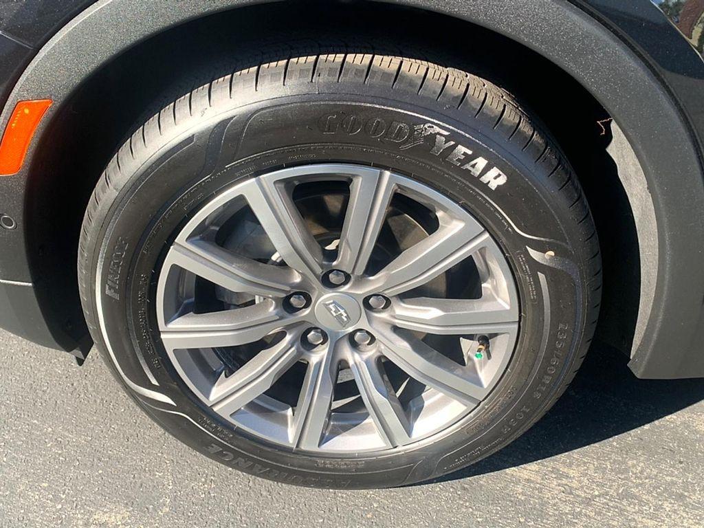 used 2022 Cadillac XT4 car, priced at $27,491