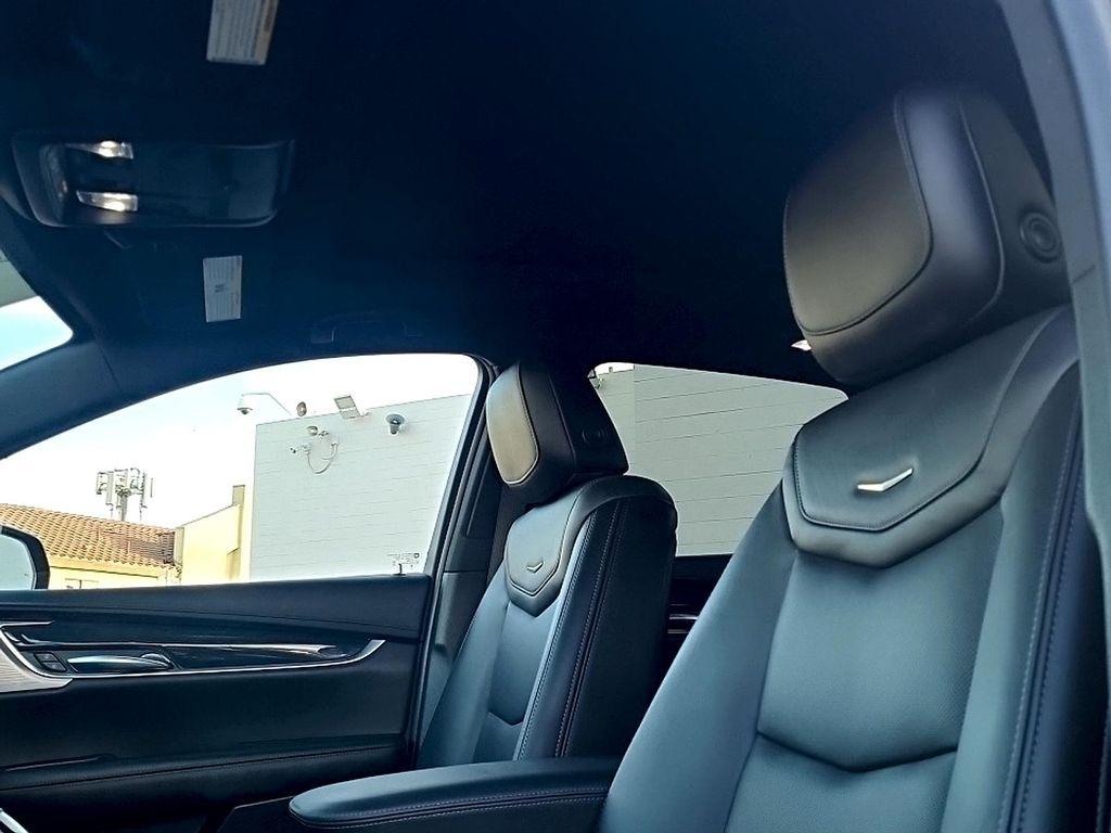 used 2023 Cadillac XT5 car, priced at $34,473