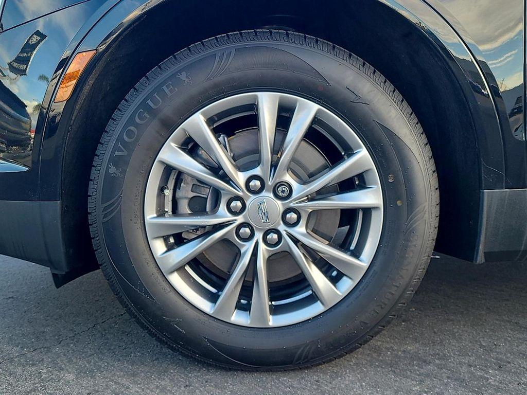 used 2023 Cadillac XT5 car, priced at $34,473