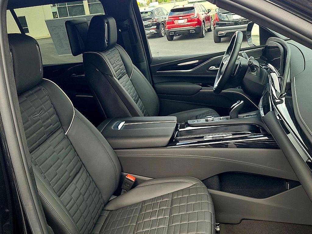 used 2024 Cadillac Escalade ESV car, priced at $139,940