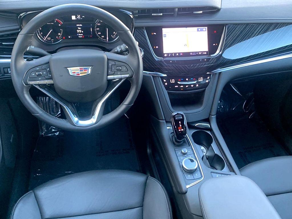 used 2025 Cadillac XT6 car, priced at $51,978