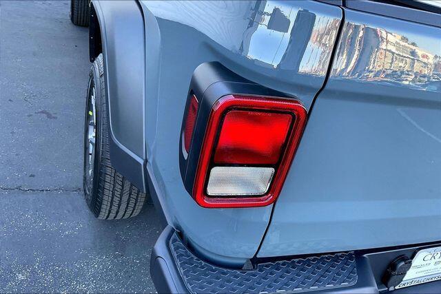 new 2026 Jeep Gladiator car, priced at $43,735