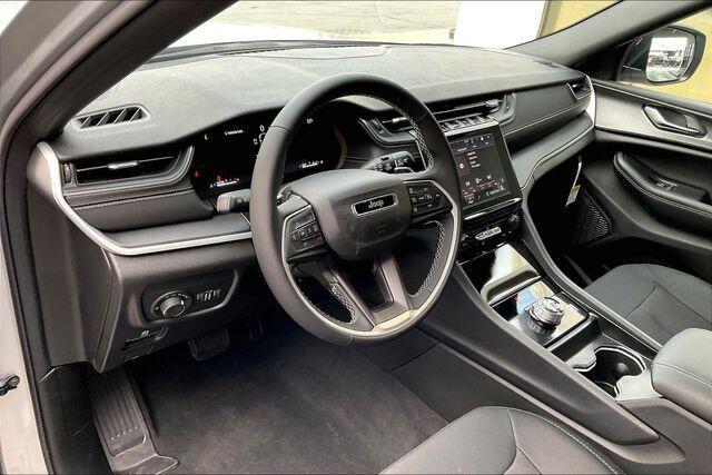 new 2025 Jeep Grand Cherokee L car, priced at $35,070