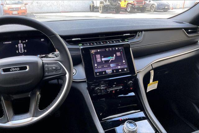 new 2026 Jeep Grand Cherokee car, priced at $44,000