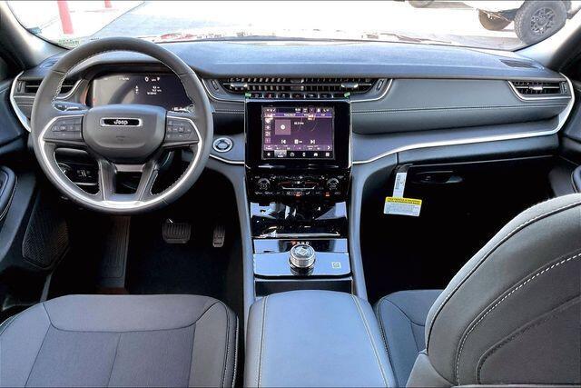 new 2026 Jeep Grand Cherokee car, priced at $43,405