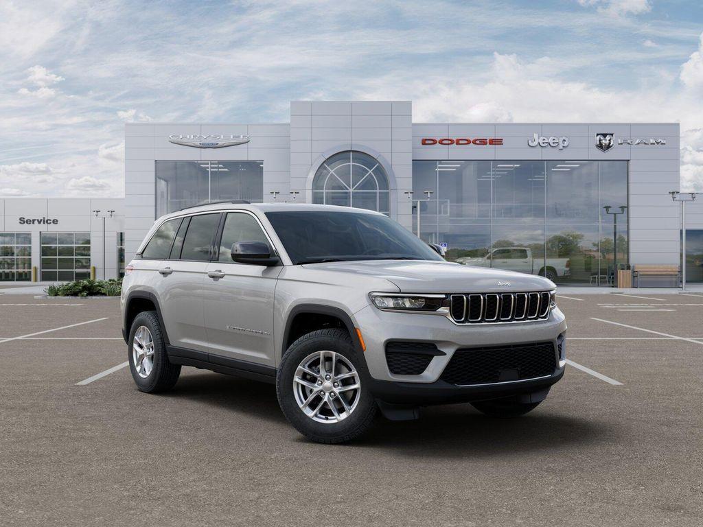 new 2025 Jeep Grand Cherokee car, priced at $35,730