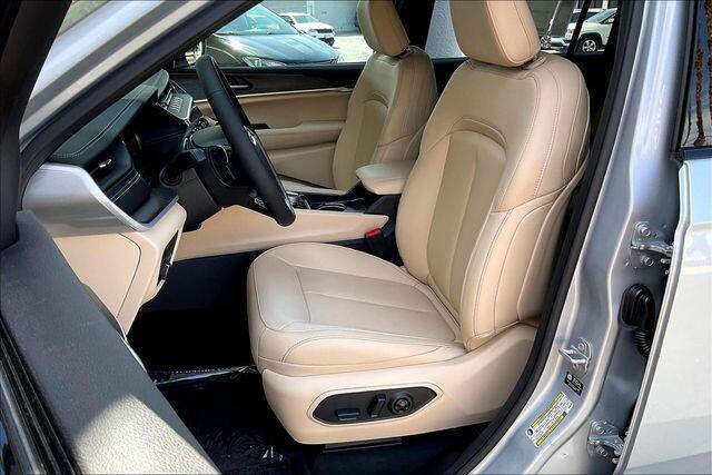new 2026 Jeep Grand Cherokee L car, priced at $51,500